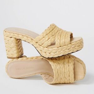 NWT Pelle Moda Carmen Platform Sandal Heel - Natural